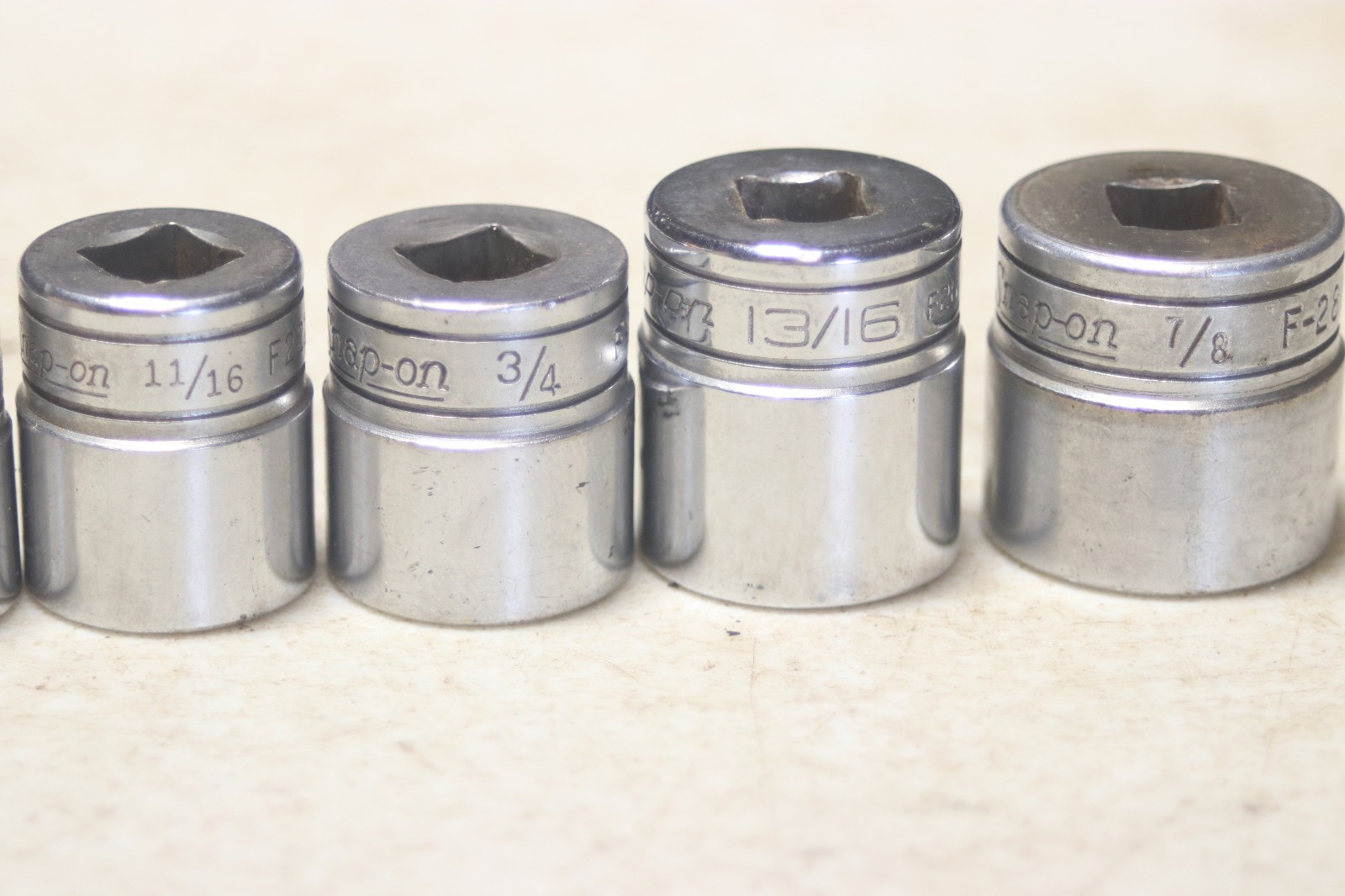 Snap On 3/8 Inch Drive 12 Point SAE Socket Set 1/4 to 7/8