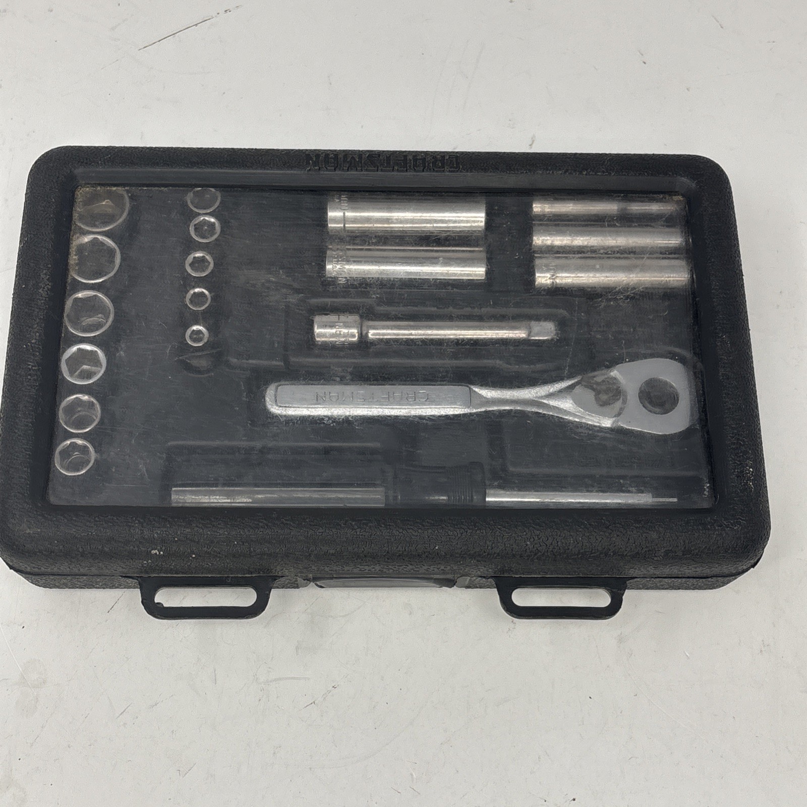 Craftsman 19pc 1/4″ Drive 6pt Socket Set with Plastic Case 9- 34800