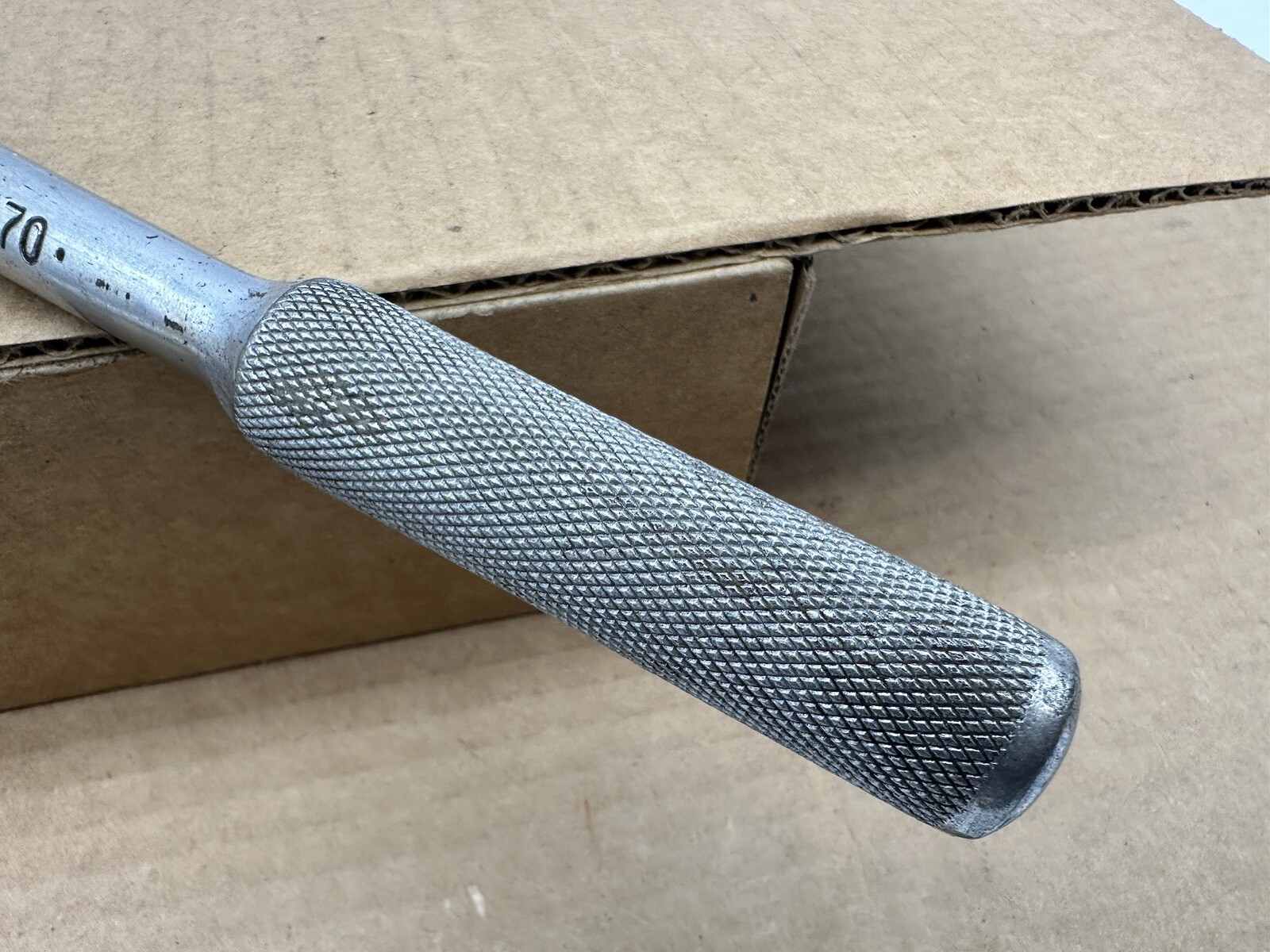 Vintage S-K Tools 1/2″ Drive Ratchet 42470 USA 10″ long Knurled Round head