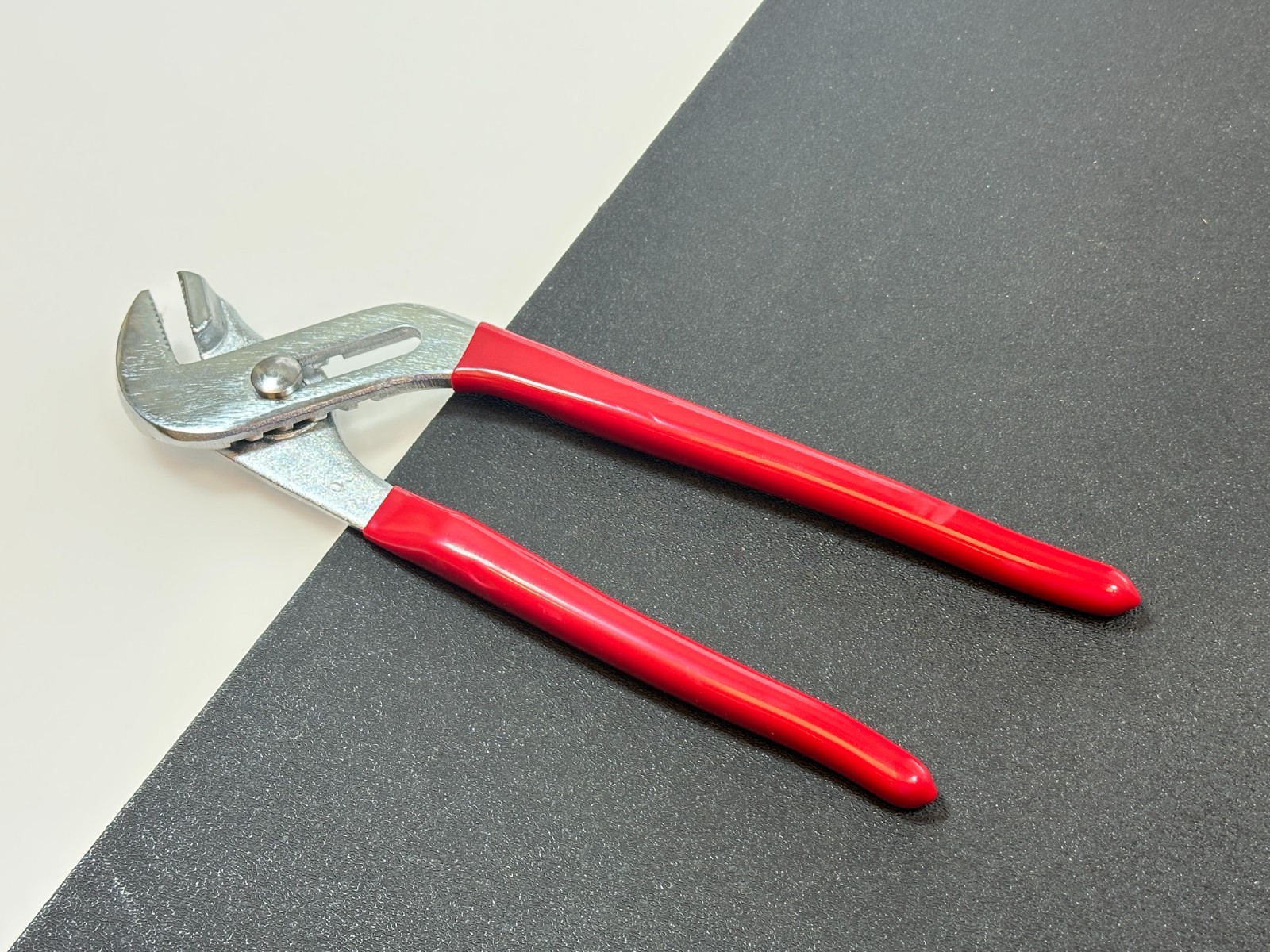 KAL Tools Japan KAL-240 Slip Joint Tongue & Groove Pliers 10″ Long Red Grip, NOS