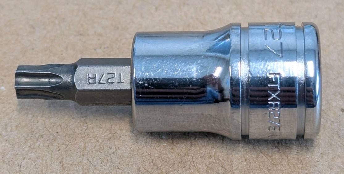 Snap-on FTXR27E 3/8″ Drive T27 Tamper-Resistant TORX Bit Socket Driver – NEW
