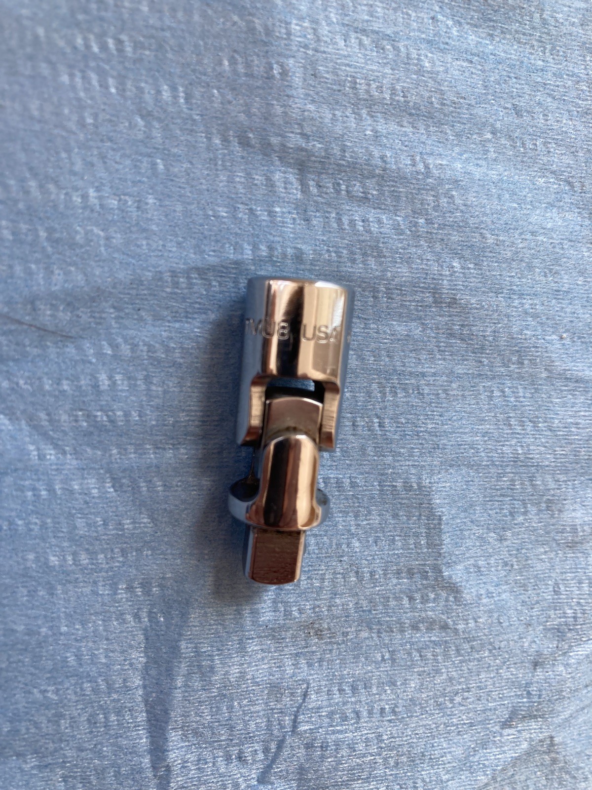 Snap-On USA 1/4″ drive universal wobble joint extension. TMU8