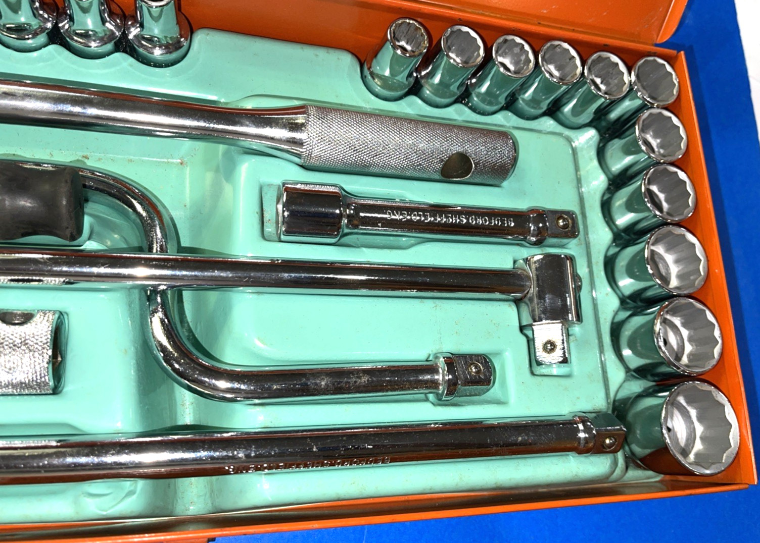 BEDFORD SHEFFIELD TOOLS NEW 1/2 DRIVE 37 PIECE GENERAL SERVICE SET IN RED BOX