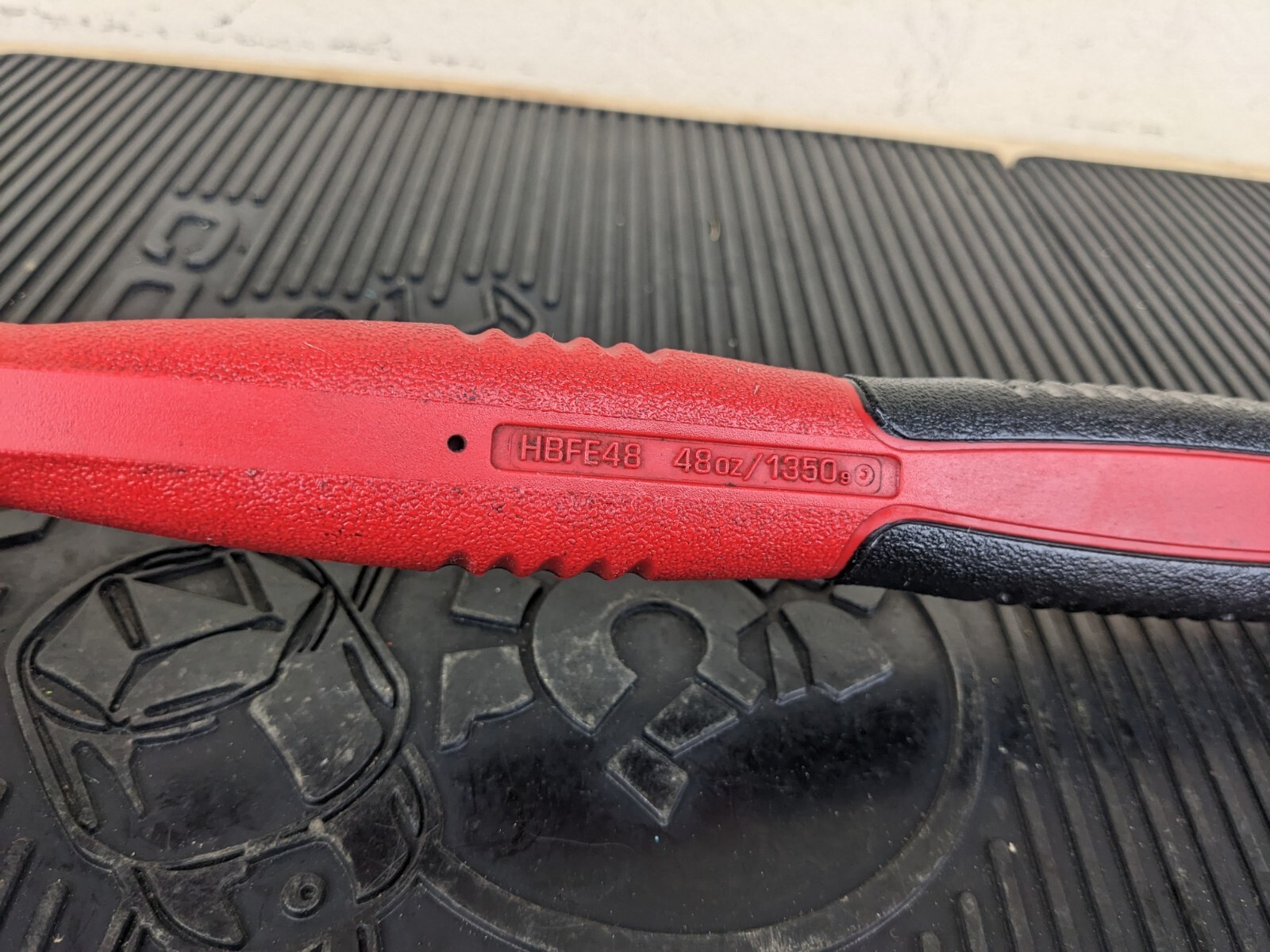 #ba806 Snap-On HBFE48 Dead Blow 48-Ounce Soft Grip Hammer RED