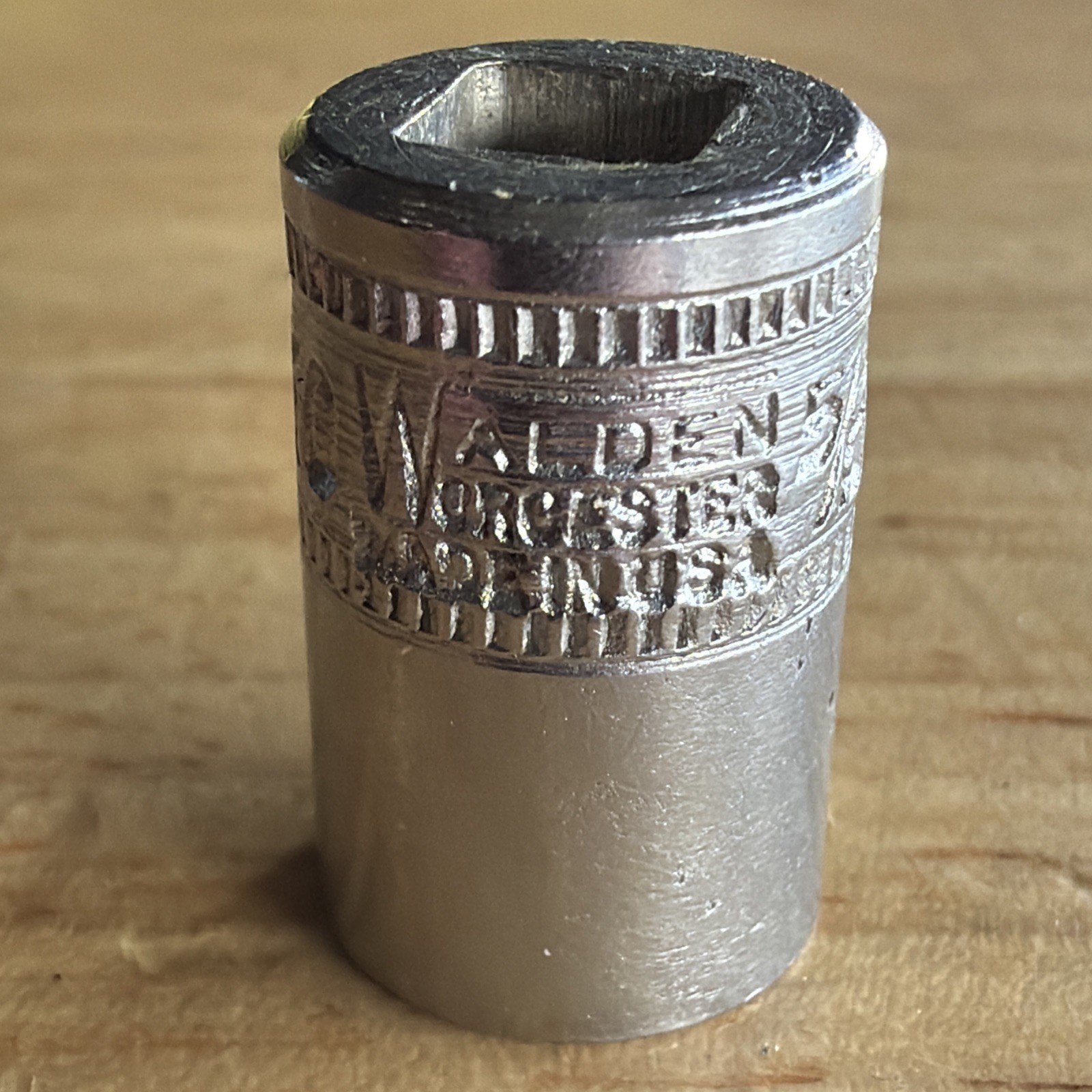 Walden Worcester 5/16″ Shallow Socket 1/4″ Drive 8 Point Double Square 3160 USA