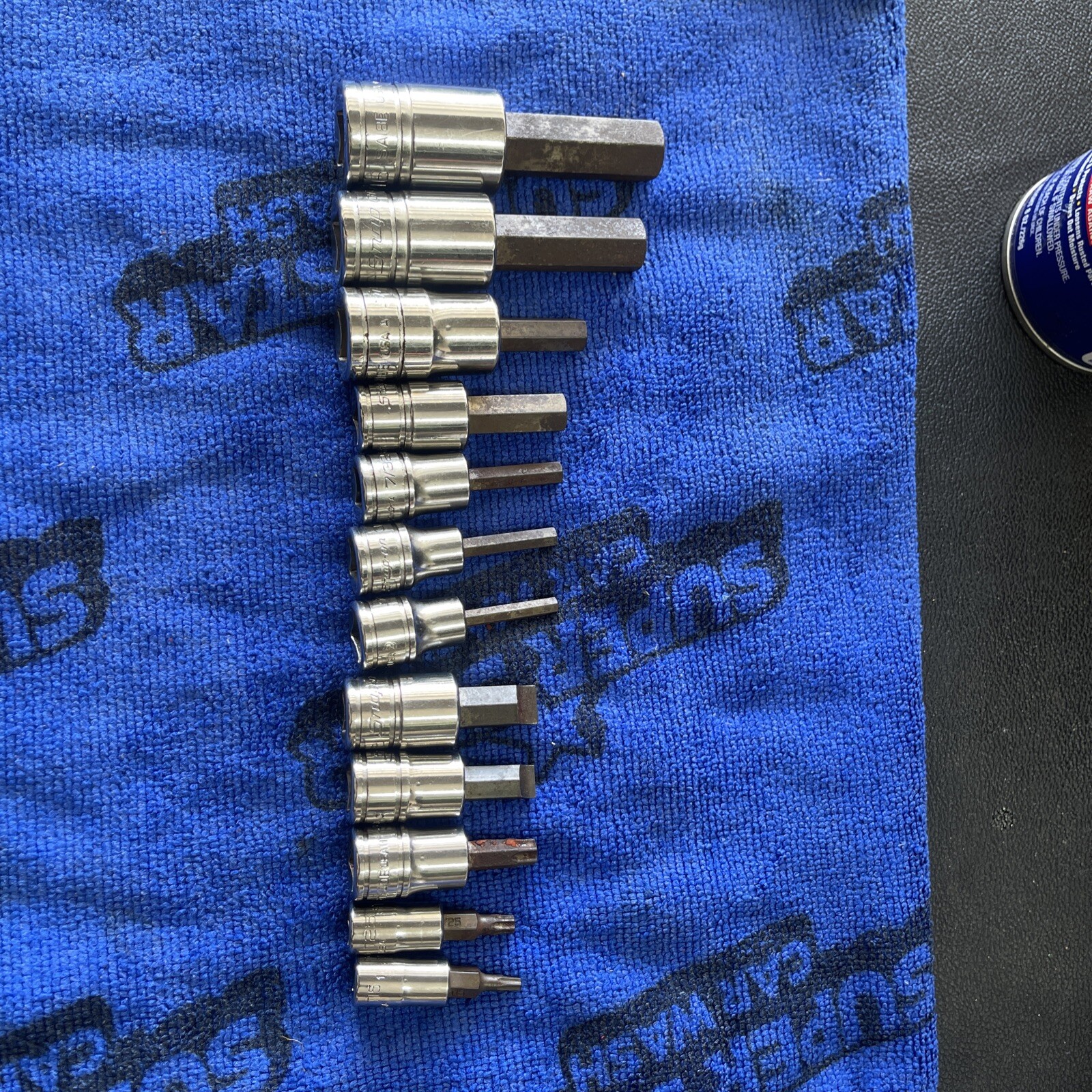 Snap On Allen Socket Set Of 12 3-1/2 Drive 9/16,1/2,5/16, And 7-3/8 Drive3/8,