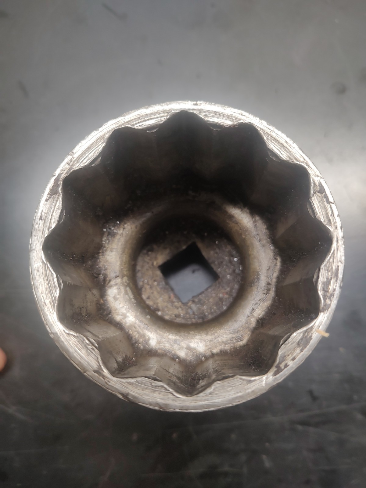 Snap-on 2 3/8 » 3/4” Drive 12 Point LDH-762