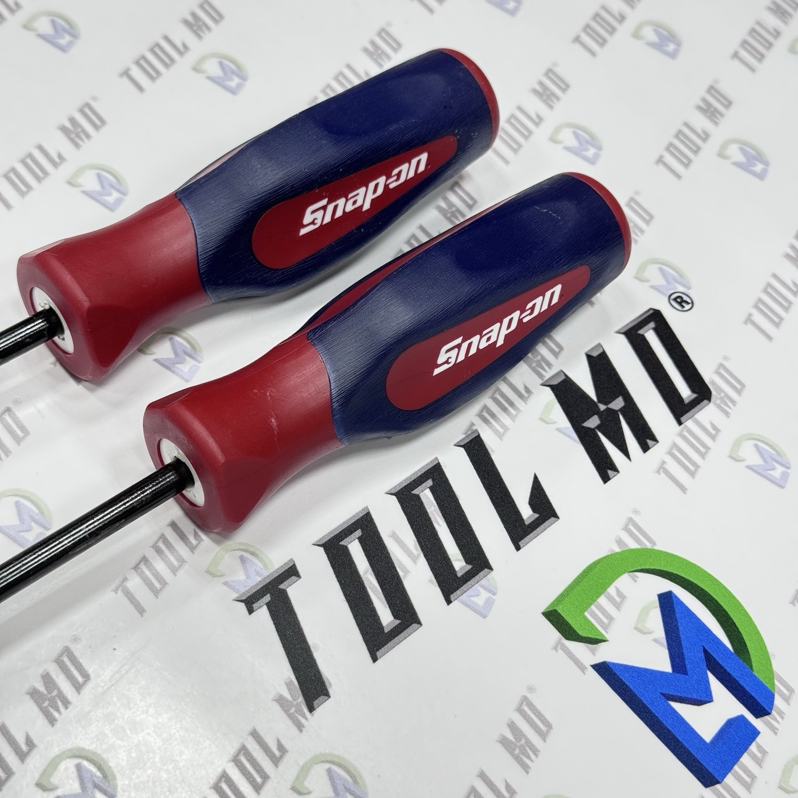 Snap-on Tools RARE 2pc RED WHITE & BLUE 29″ INDUSTRIAL Screwdriver Set SHD4120