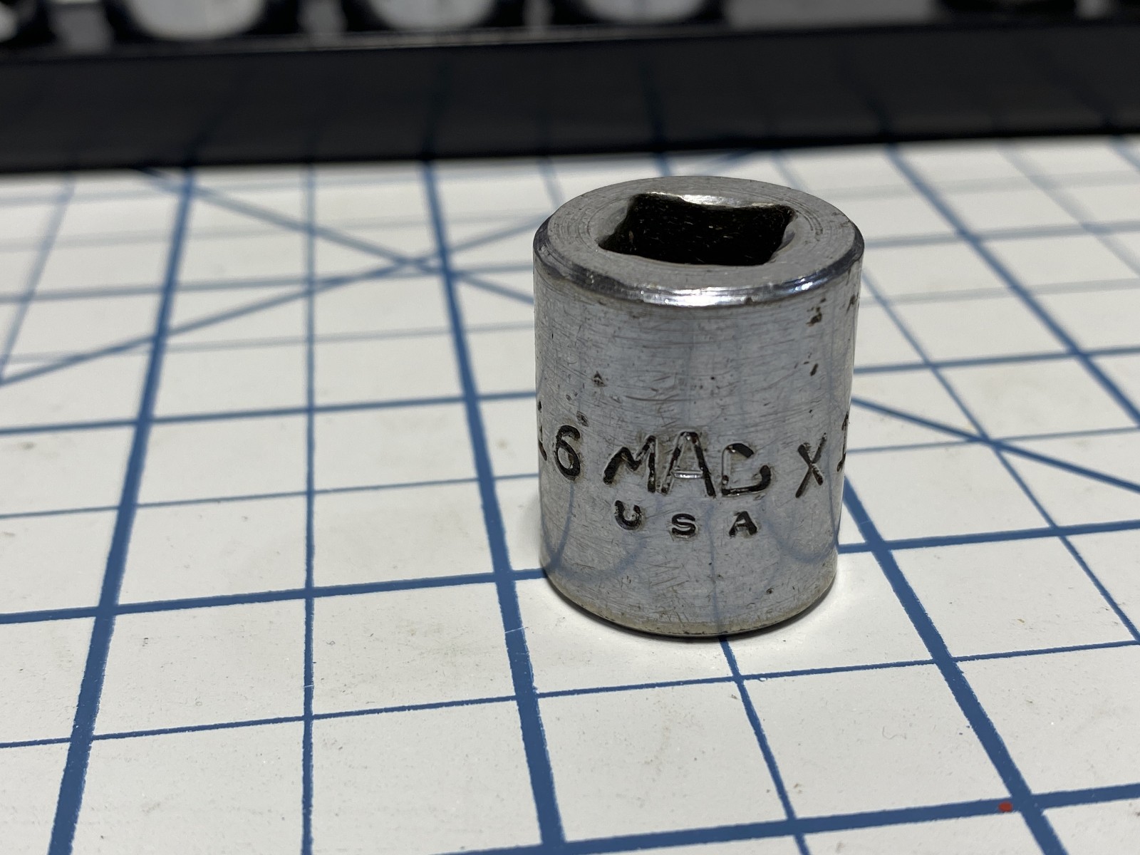 MAC Tools Asst Lot (14) SAE 3/8” drive Sockets 3/8” – 13/16” + Ext & Mag Holder