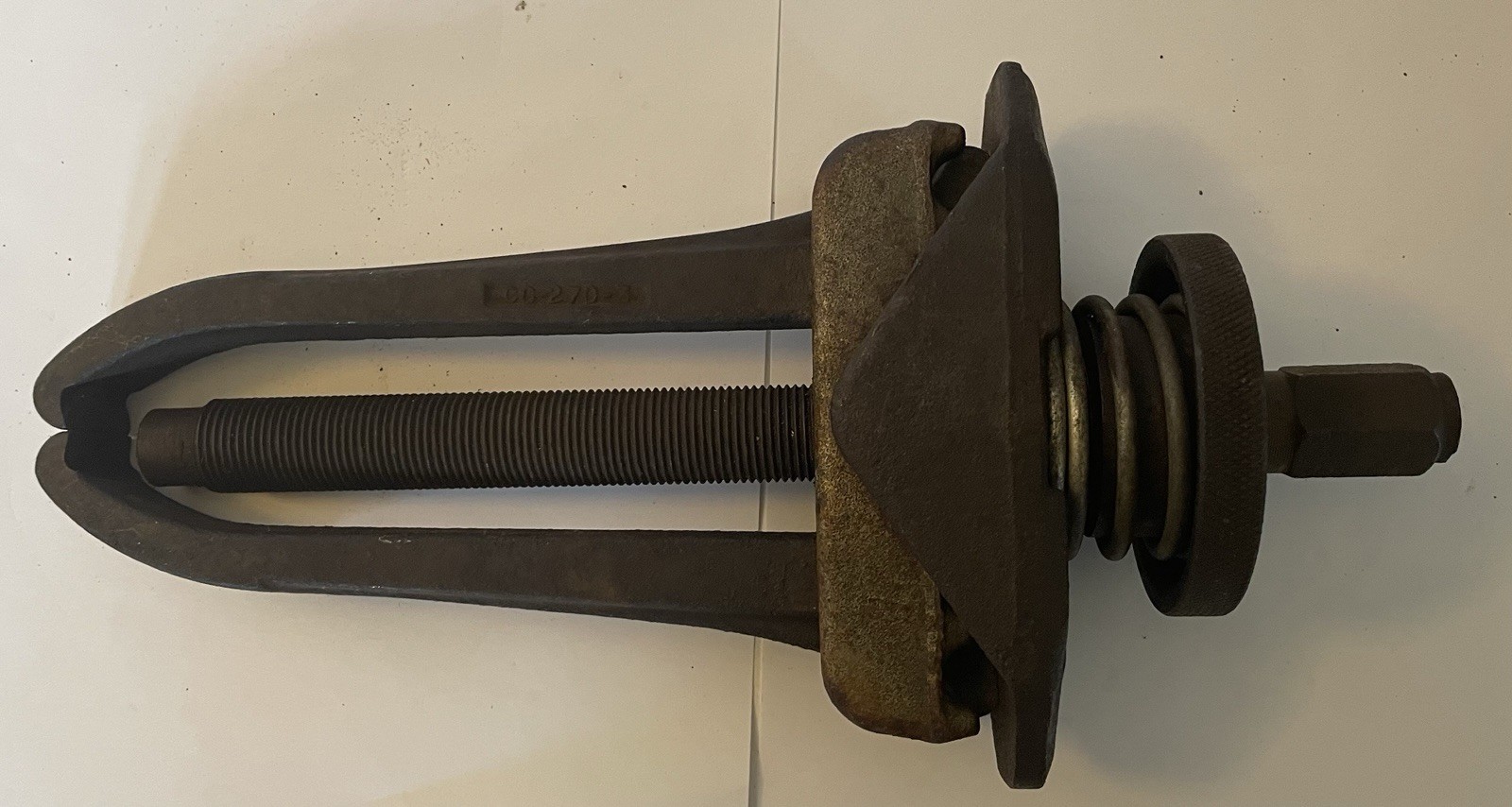 Bluepoint 2 jaw Bearing Gear Puller Pressure CG-270 and Arms CG-270-3 USA