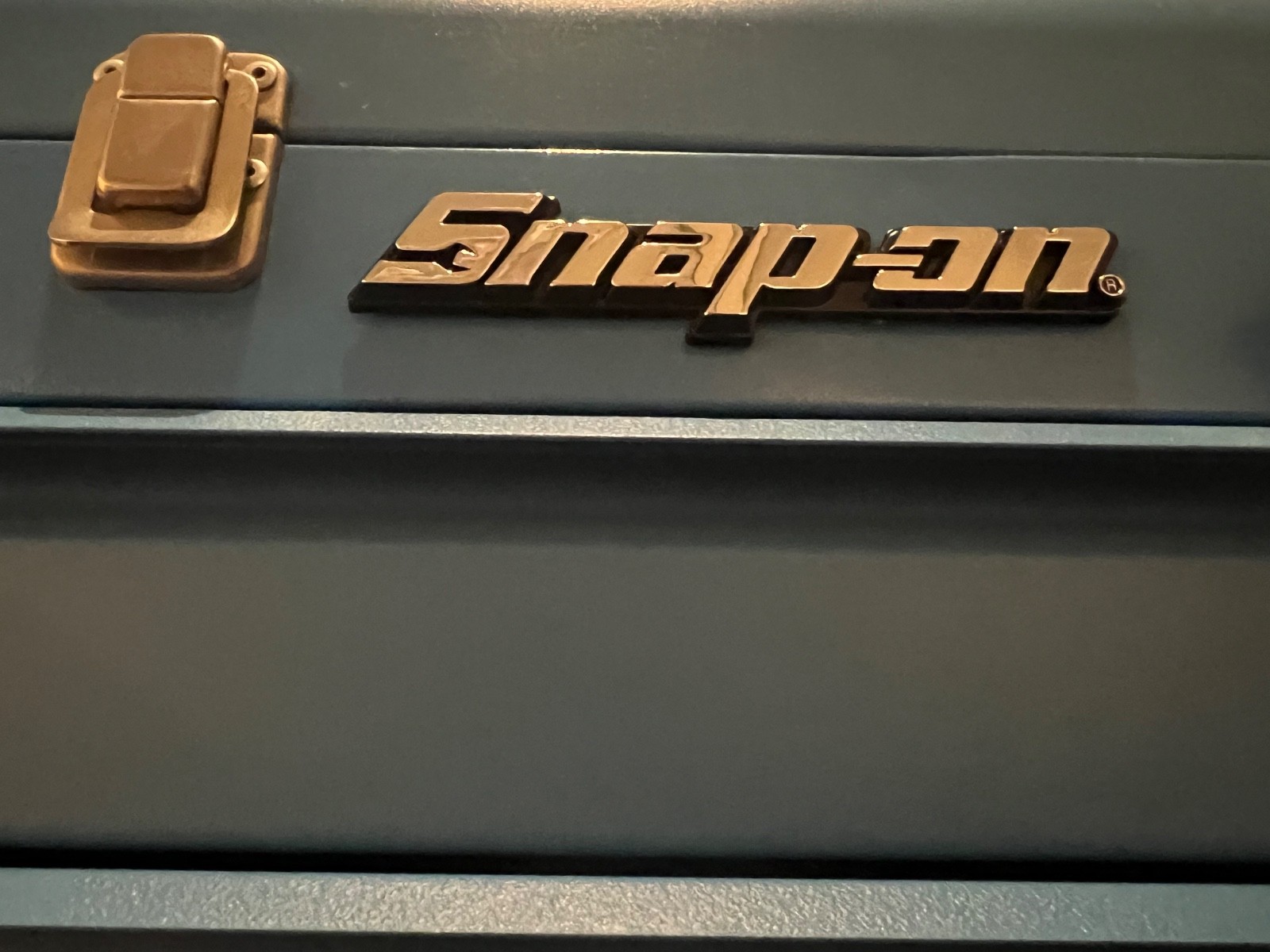 Snap On Tools METAL 3D Toolbox Roll Cab Chrome Badge Emblem Sticker Decal logo.