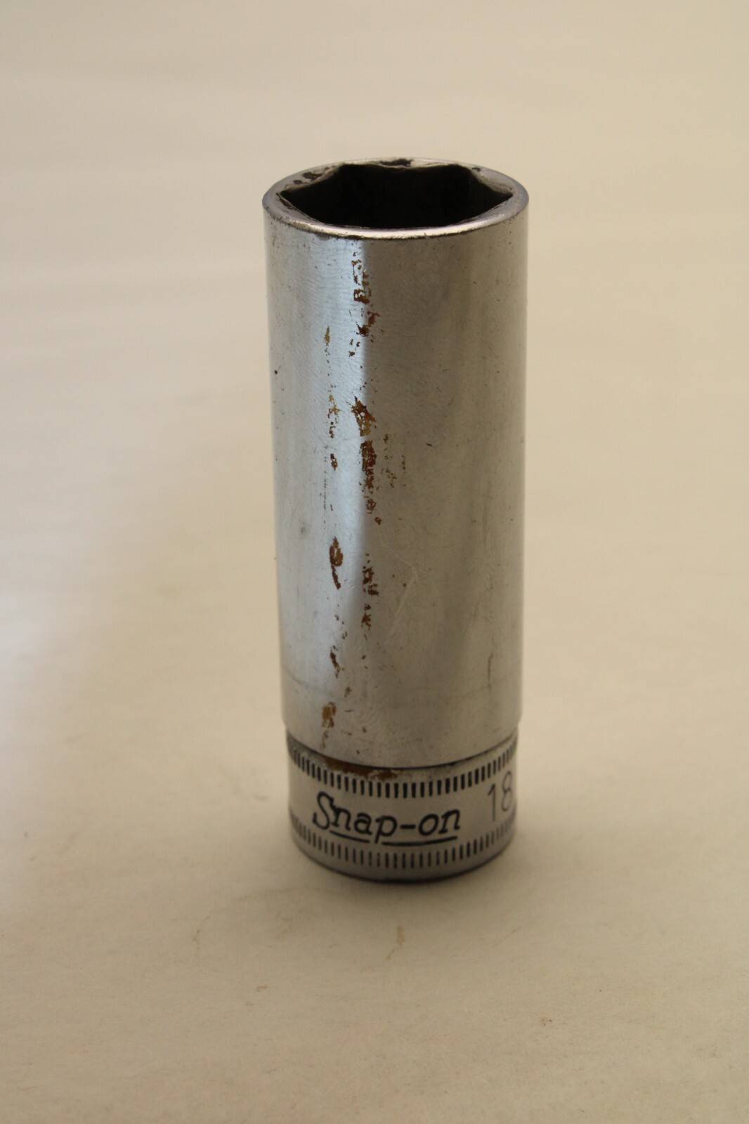 Snap-On Tools 6 Point 3/8″ Drive Metric 18mm Deep Socket SFSM18