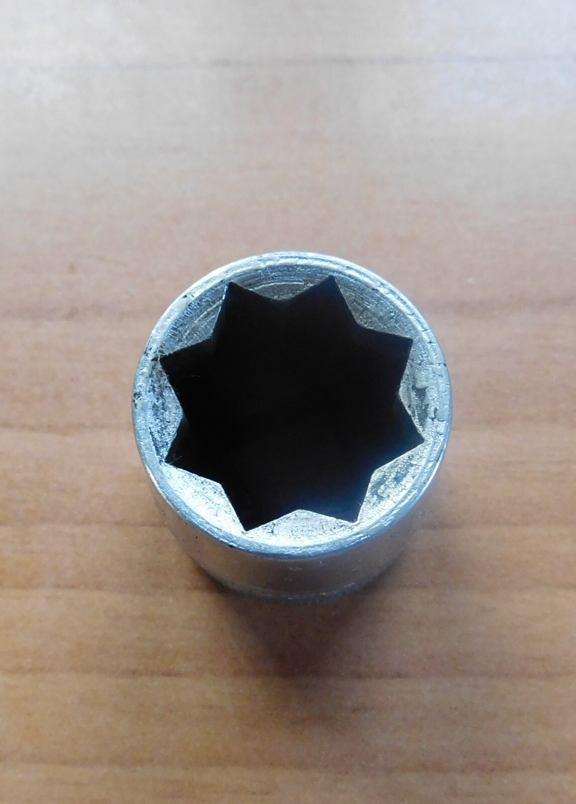 Snap-on Tools USA 1/2 Drive 11/16 SAE Double Square 8pt Chrome Socket #422