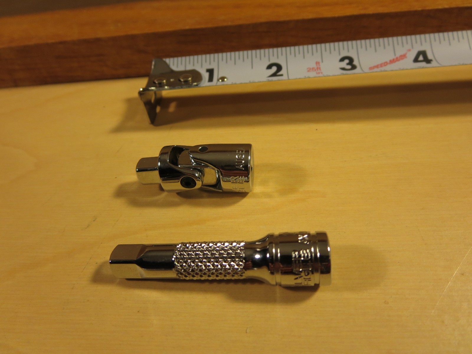 MATCO SILVER EAGLE 1/4″ DRIVE 5-PC Ratchet ,extensions , spinner and universal