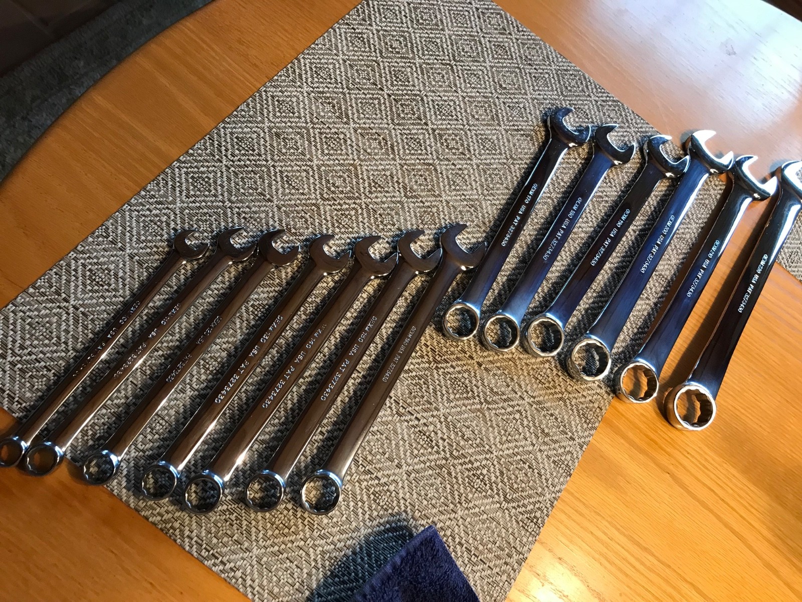 Snap-on OEXM713 – 13 Piece Metric Standard Handle 12Pt Combination Wrench Nice !