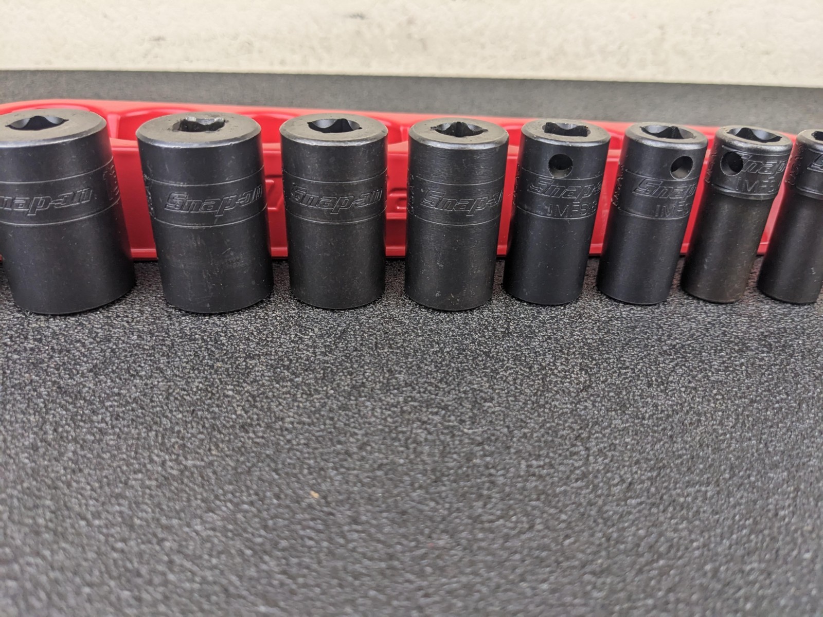 #bo717 Snap-on 210IMFSYA 5/16″-7/8″ 3/8″ Drive 6pt Semi-Deep Impact Socket Set