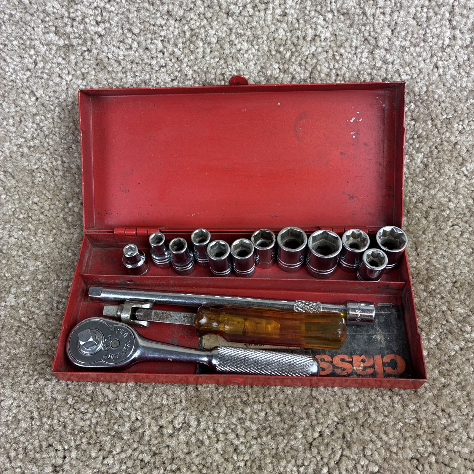 INDESTRO 1/4 Drive Ratchet/Socket Set SAE 15pcs. Good Condition Original Box