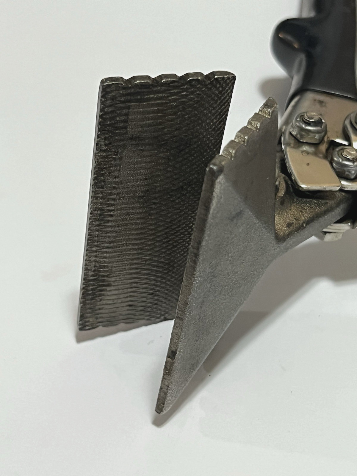 MALCO S-2 Hand Seamer Sheet Metal Bending Pliers Tool HVAC S2 USA NICE