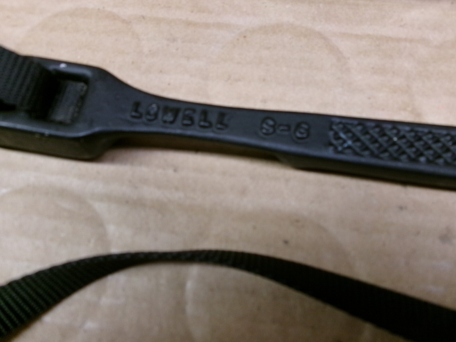 Lowell 6″ Pipe Strap Wrench No S-6