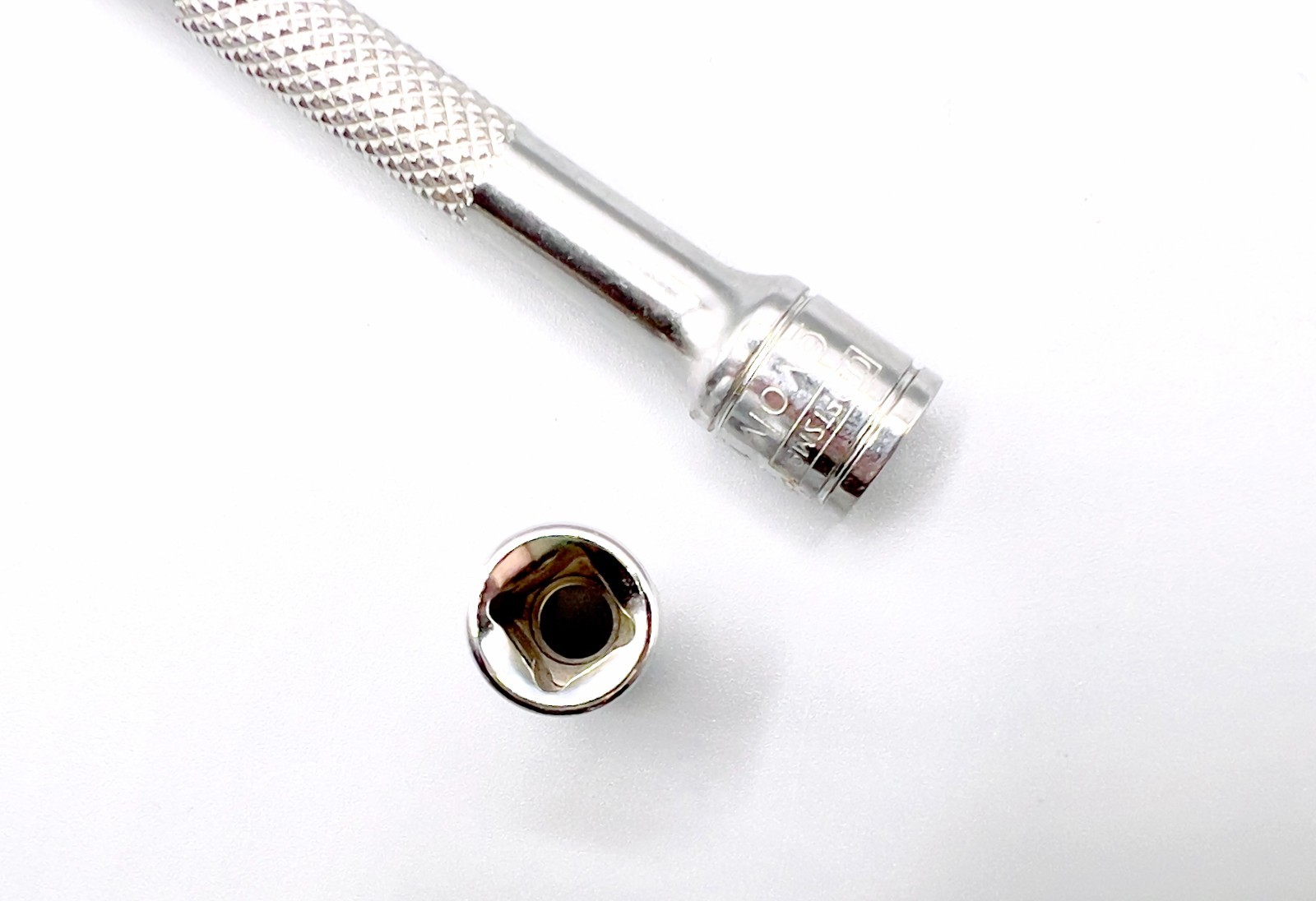 Craftsman EVOLV 6mm 1/4″ Drive 6-Point Shallow Socket + 4″ Extension Bar