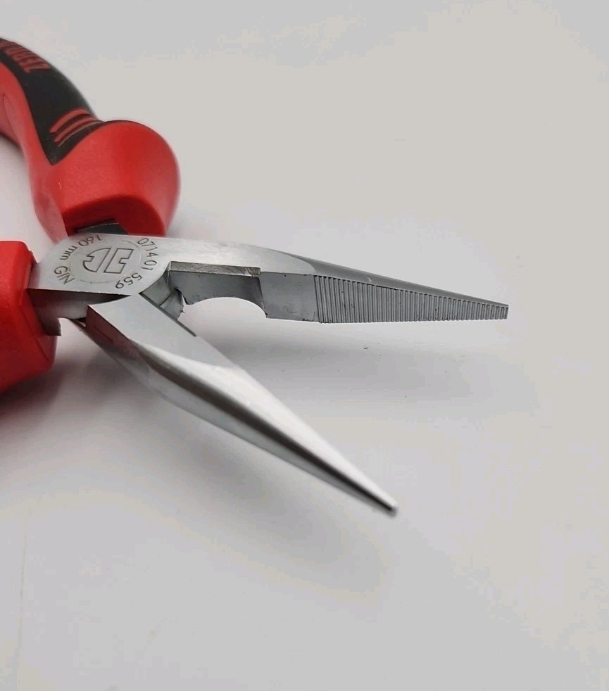 Wurth Zebra Needle Nose Pliers 071401559 160mm 6.5″ Straight Jaw Shape