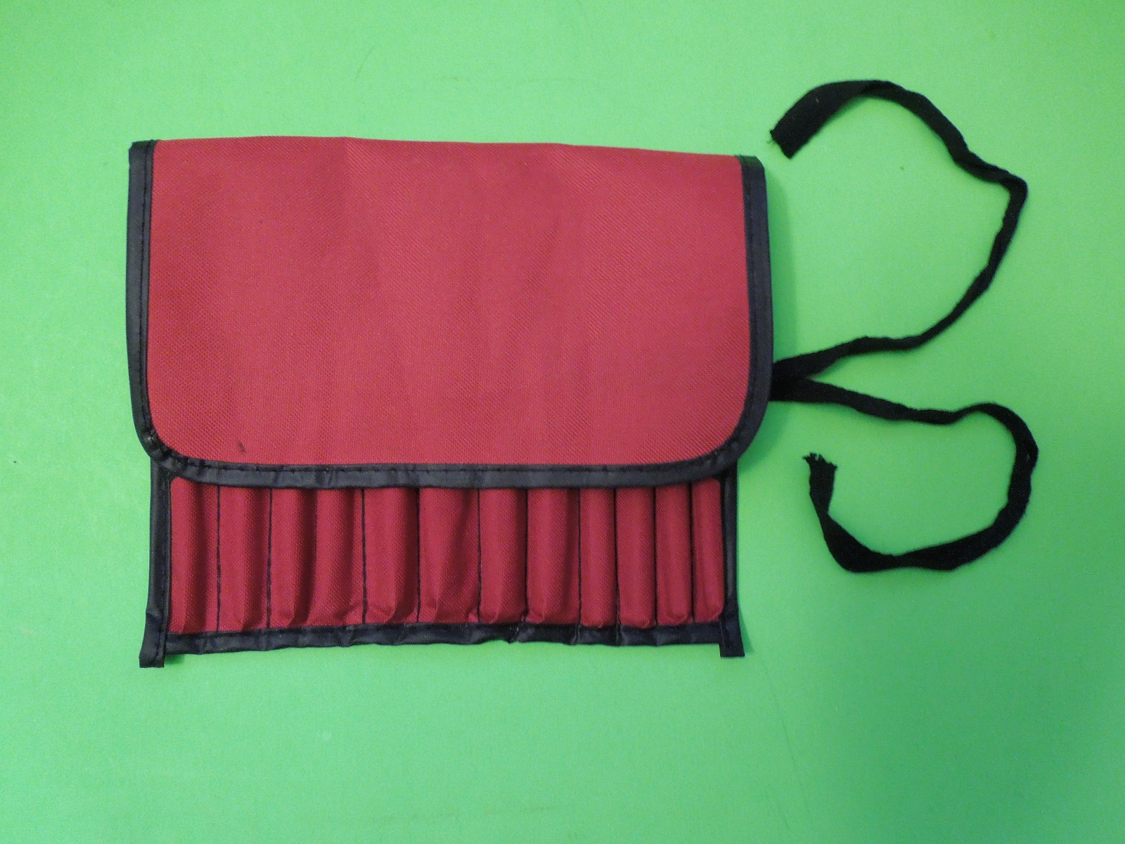 Brand new Snap On 12 pc pin and starter punch set model # PPSD120BK