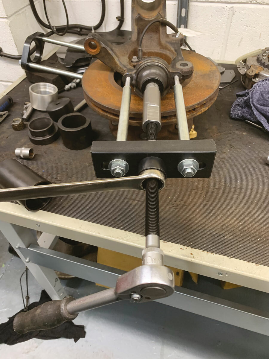 LOWER BallJoint Removal Install Tool FOR Transit Platform / Chassis (from 2014)