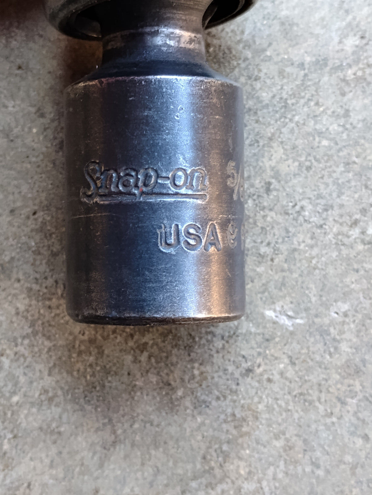 Snap-On Tools 1/2″ Drive 5/8″ Universal Swivel Impact Socket 6 point IPL20A