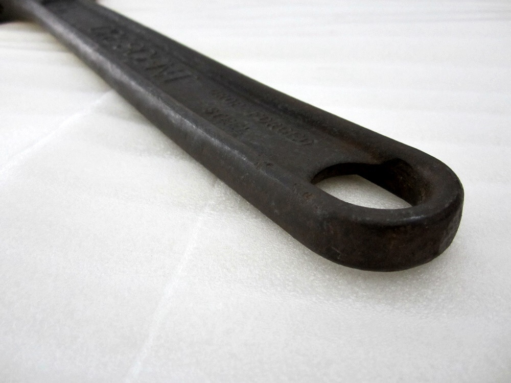 Vintage Crescent 18″ Adjustable Wrench Thick Jaws Black Oxide Made in USA