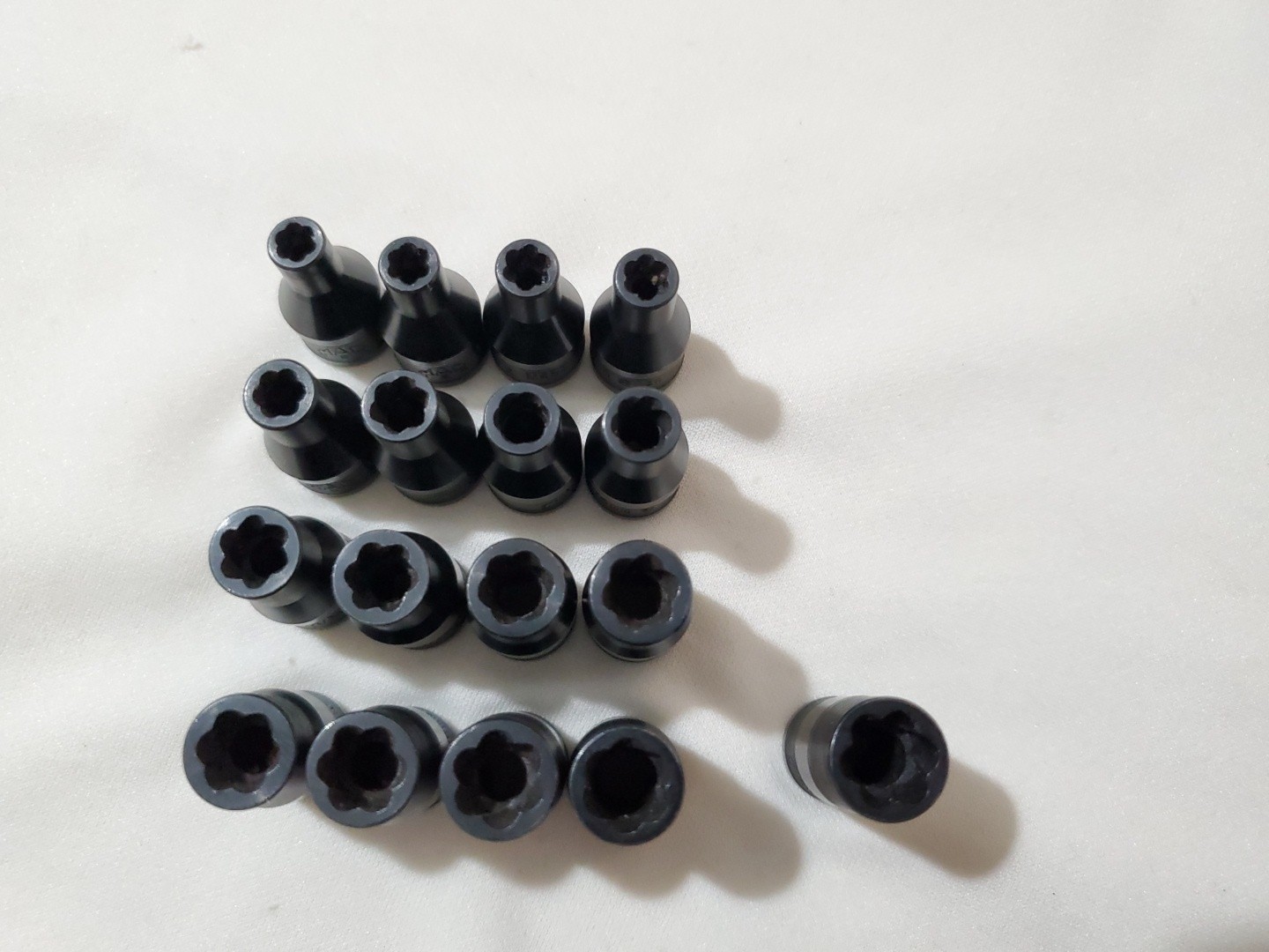 Mac Tools 13 Piece 1/4″ Drive Twist Socket Set Metric 4.0mm-8mm, (0.25″ grads)