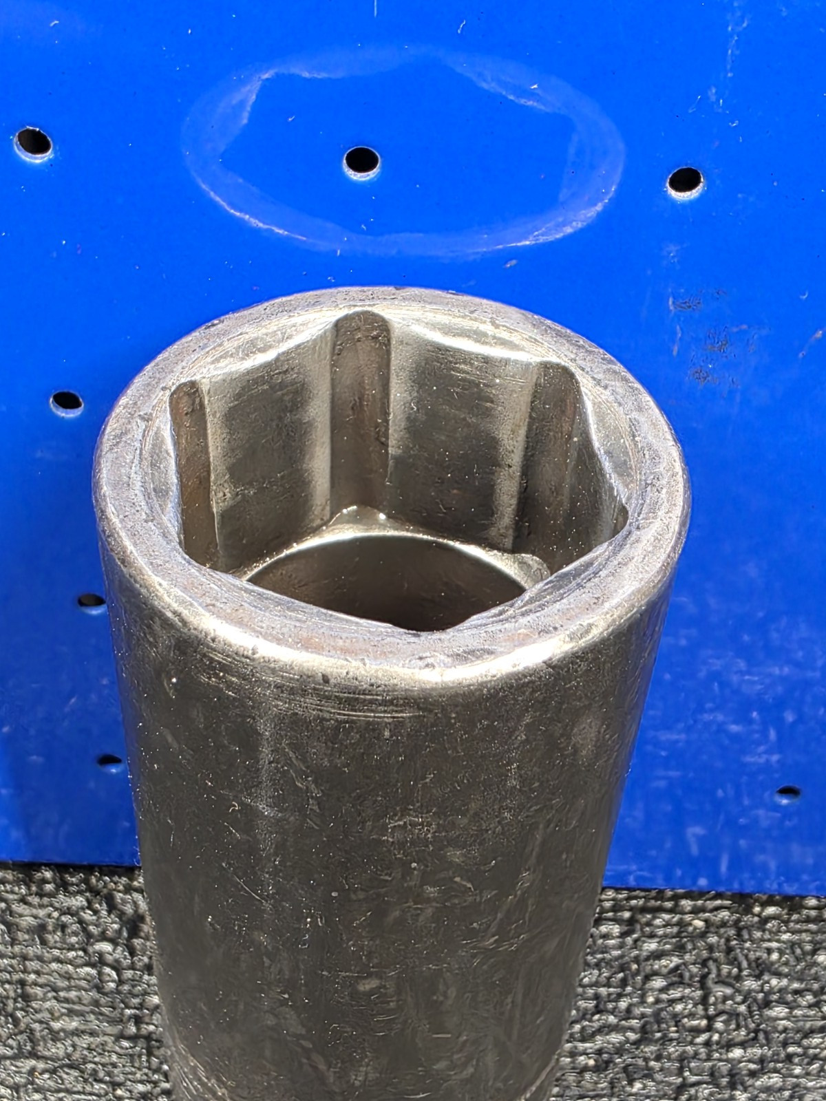 Snap-on Tools SIMM300 30mm 1/2″ Drive Metric DEEP 6-Point Impact Socket