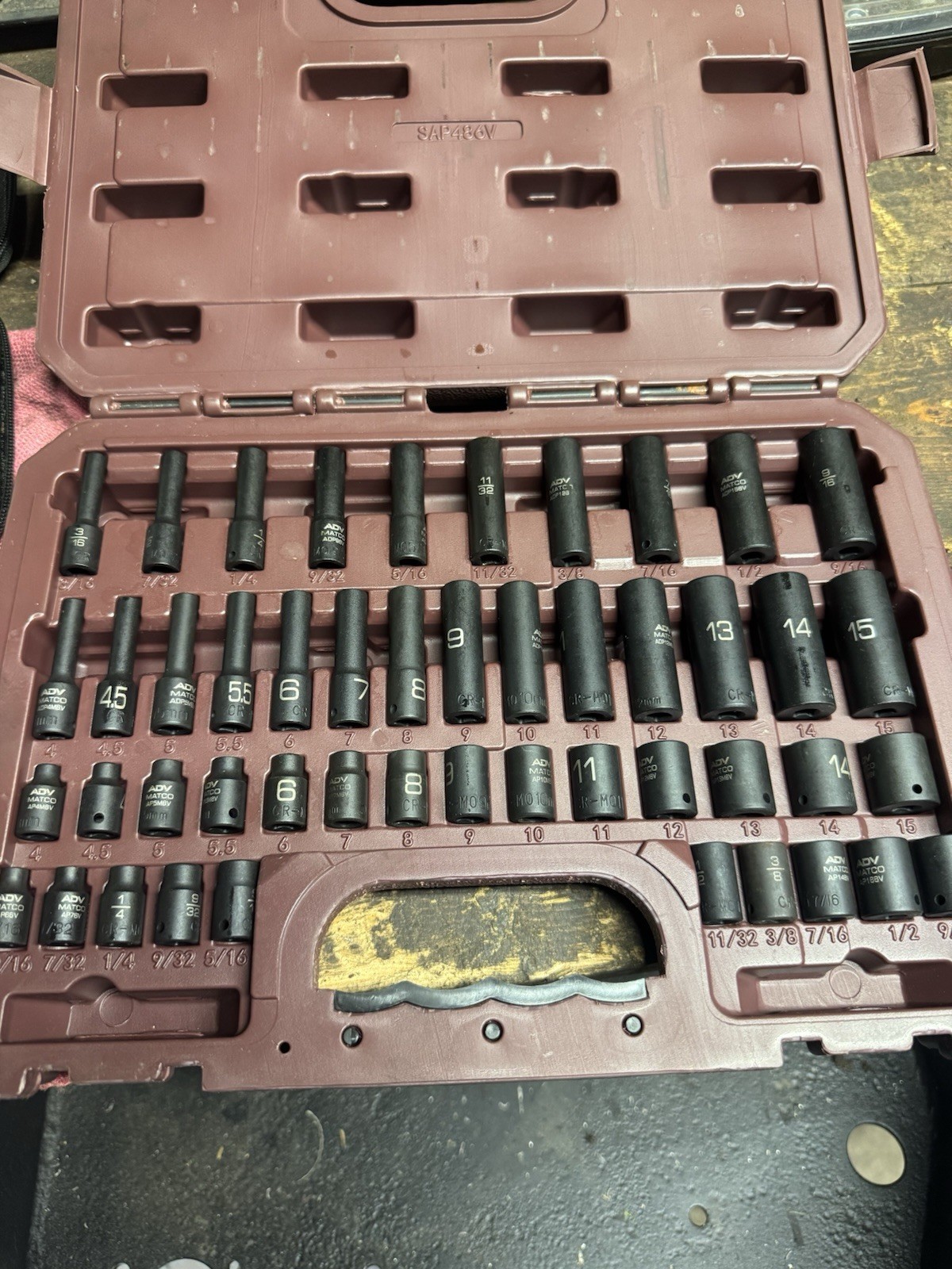 Matco Tools SAP486V 48-Piece 1/4» Drive Metric SAE 6-Point Socket Set