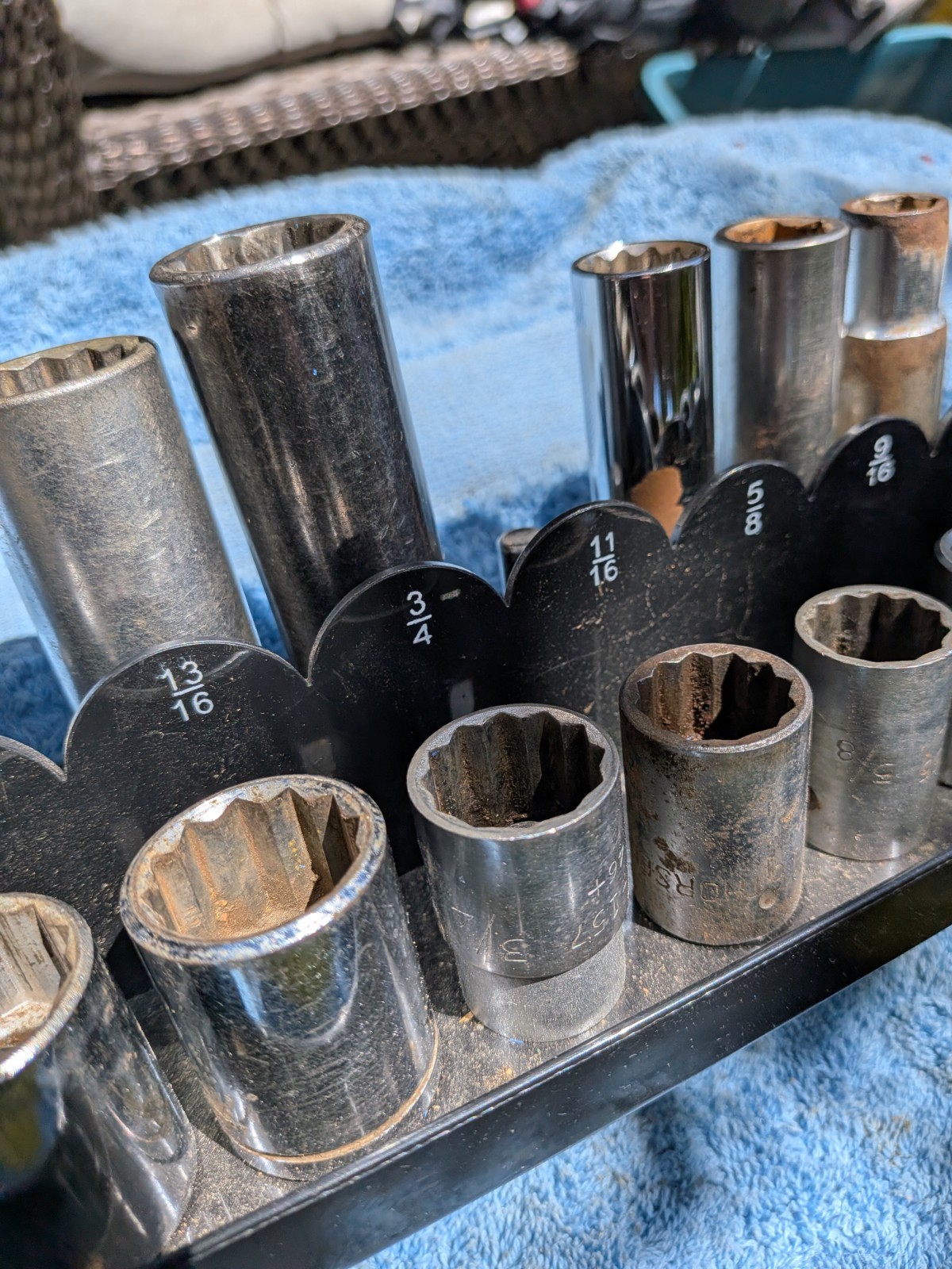 1/2 Dr. Shallow & Some Deep Socket Set Ratchet & Extension Thorsen & Others
