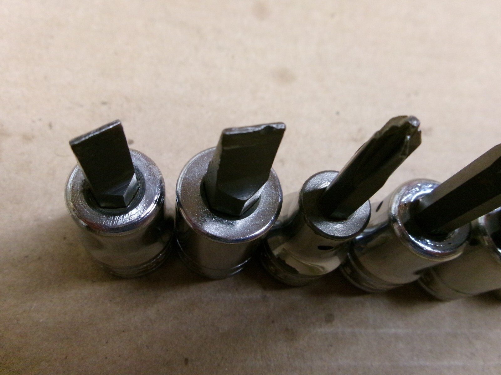 Snap On USA 3/8″ drive 10-Piece Phillips and Flat Tip Socket Set / Lot
