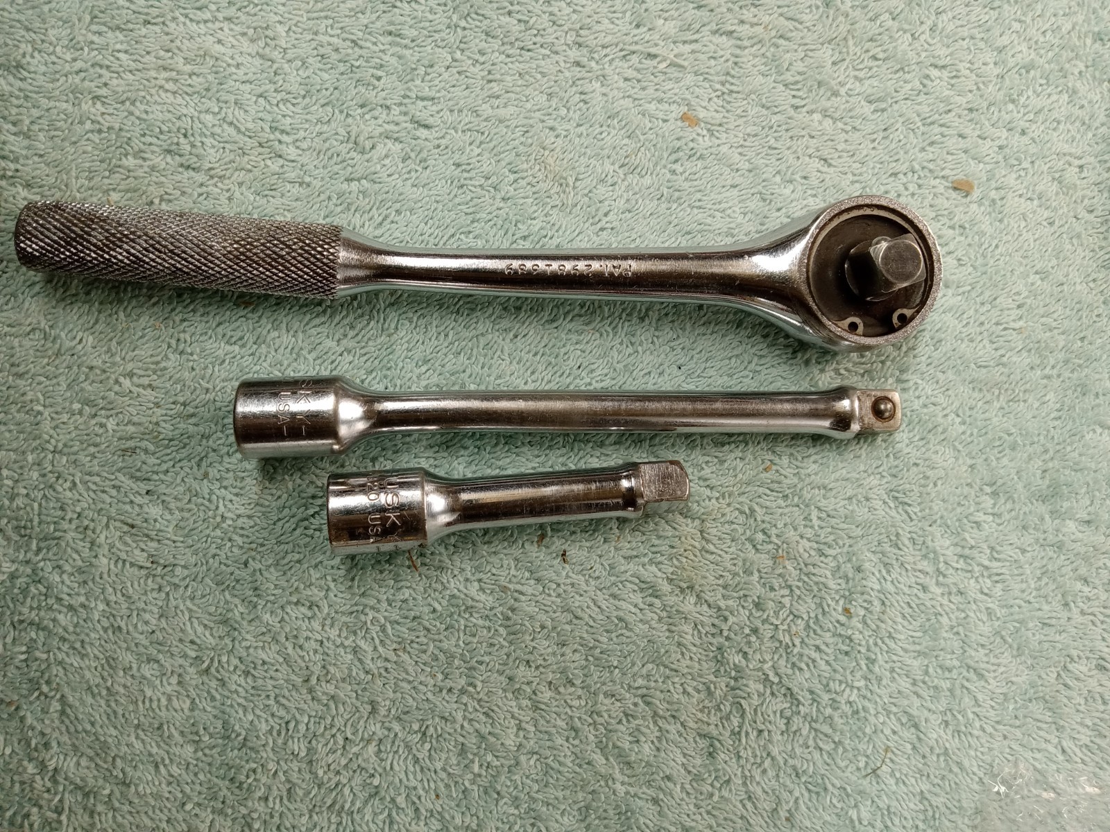 Husky Tools 3/8 Ratchet and 2 Extensions 3 inch ,5 1/2 inch Great Husky Tools
