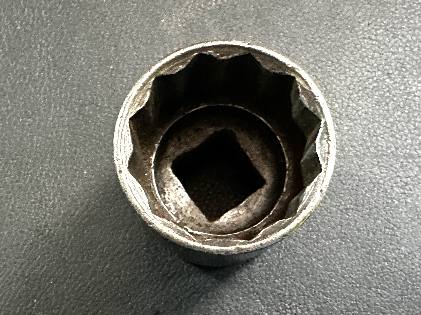 SNAP ON SW320 1/2″ Drive 12-Point SAE 1′ Shallow Socket USA