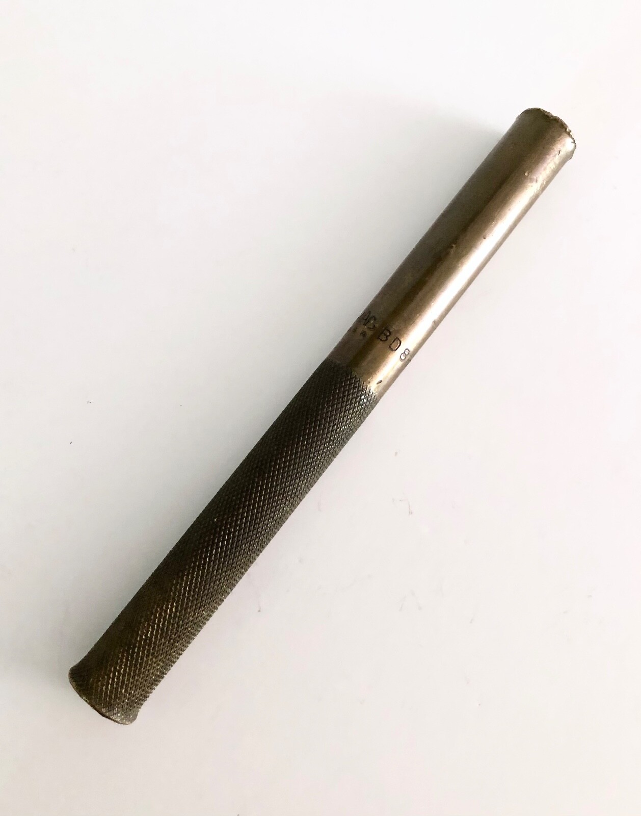 Vintage Mac Tools BD8 Brass Drift Punch 8 Inches Knurled Handle 3/4″ USA