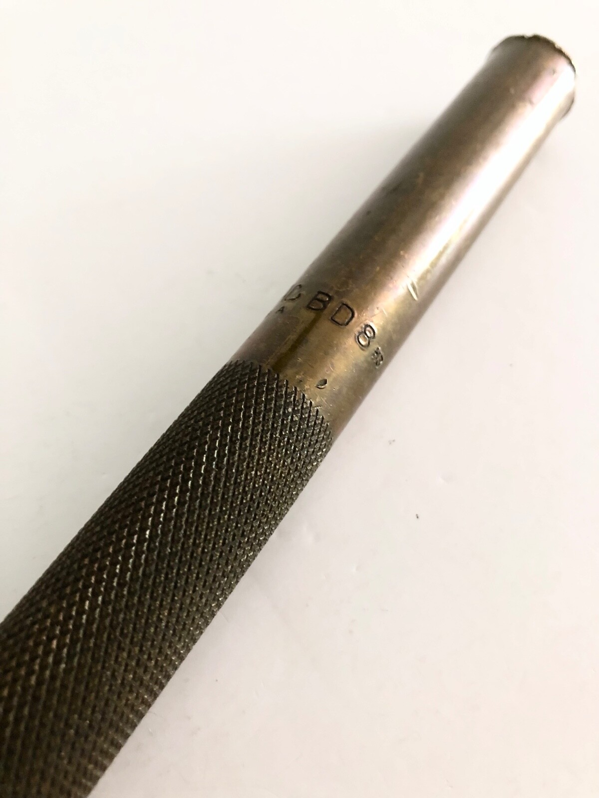 Vintage Mac Tools BD8 Brass Drift Punch 8 Inches Knurled Handle 3/4″ USA