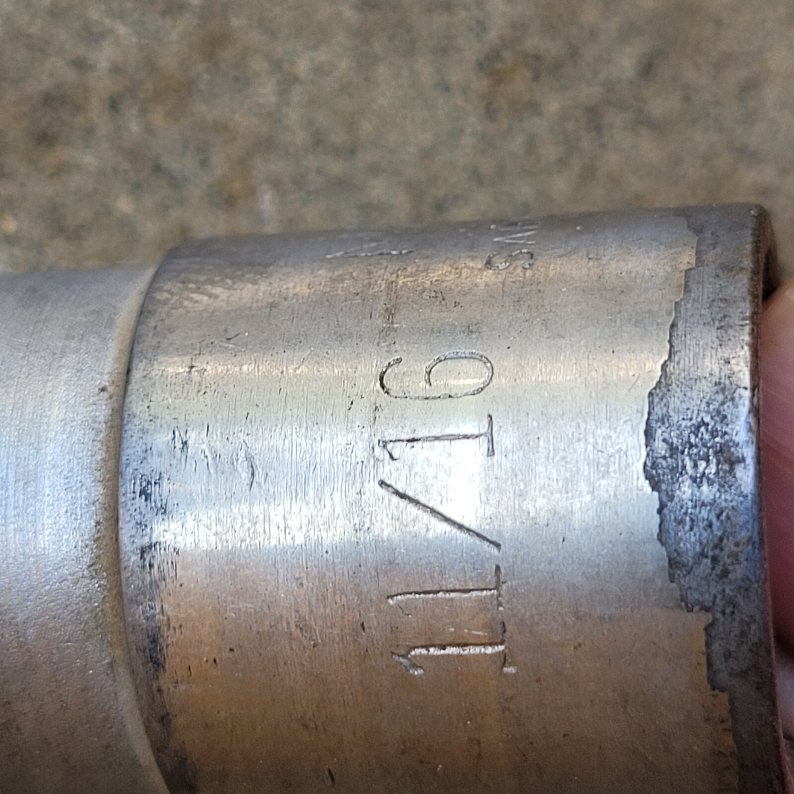 MAC Tools V222 11/16″ 12pt 1/2″ Drive Socket