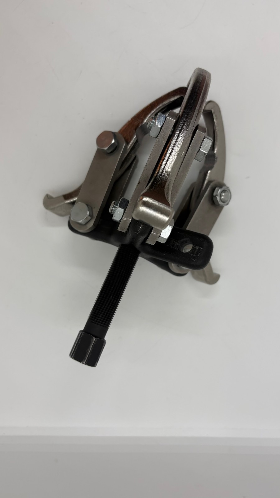 OTC 1026 7-Ton 3-Jaw Grip-O-Matic Gear Jaw Puller Reach 4-3/4″ Spread 7″