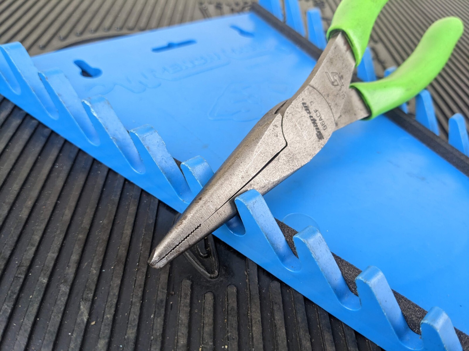 #bd473 Snap On 96ACF – 8″ Talon Grip™ GREEN NEEDLE Nose Pliers