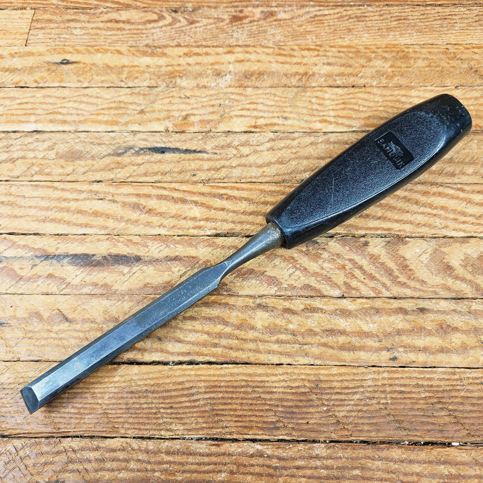 Vintage Sandvik 1/2 In Tip Woodworking Wood Chisel Beveled Swedish Steel 1/4”