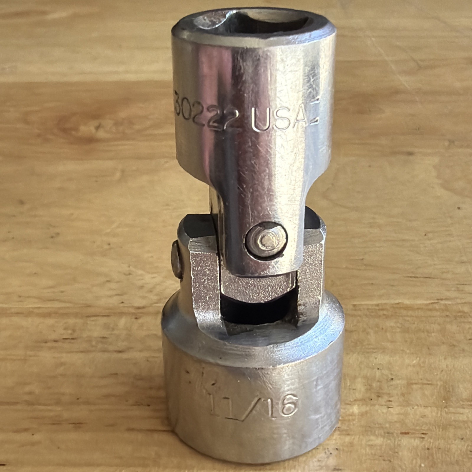 Blackhawk Tools 11/16″ Universal Swivel Socket 3/8″ Drive 6 Point 30222 USA