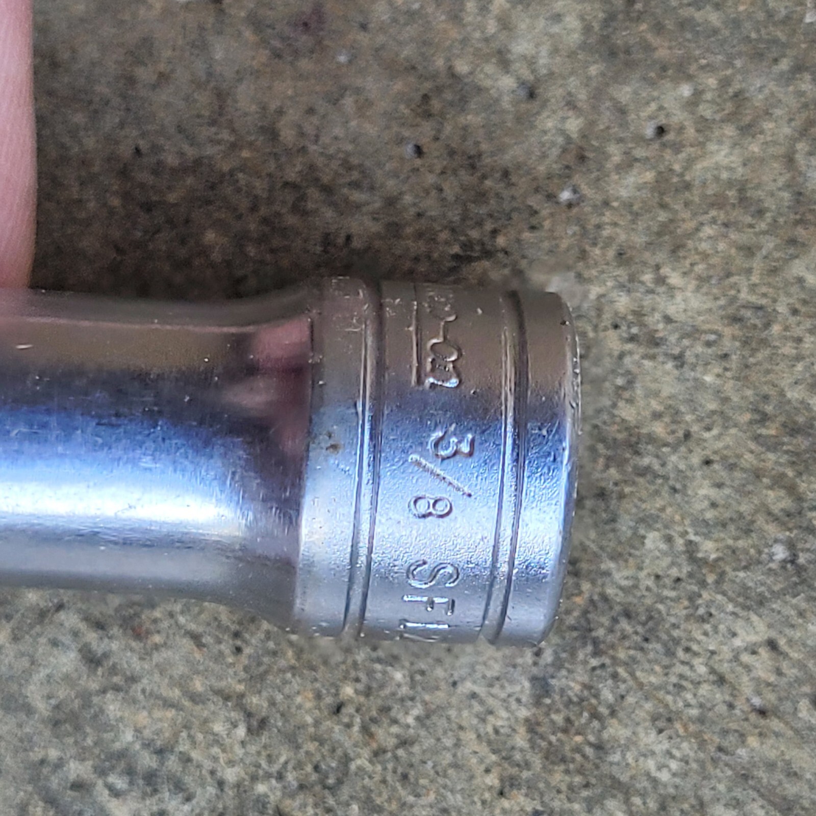 Snap-on Tools SF121 3/8″ SAE Socket 3/8″ Drive 12pt Deep Standard Chrome Socket