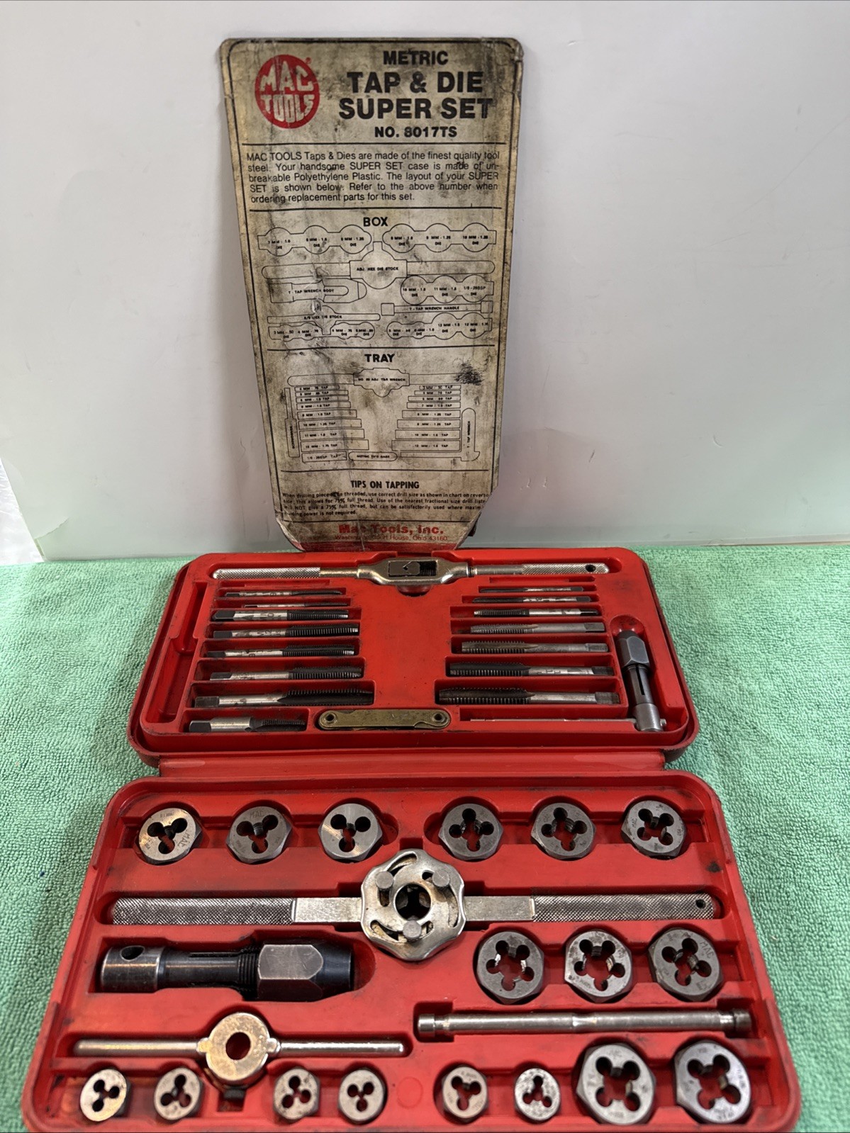 Mac Tools Metric Tap and Die set Rethreading 8017TS