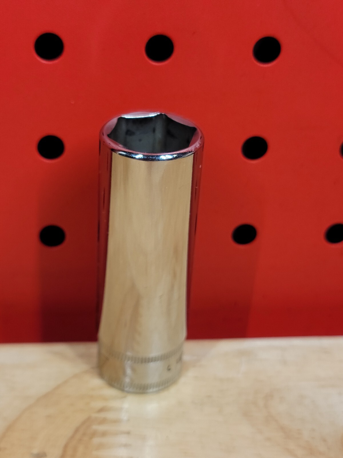 Snap-on Tools SFSM17 17mm 3/8″ Drive 6-Point Metric Deep Chrome Socket