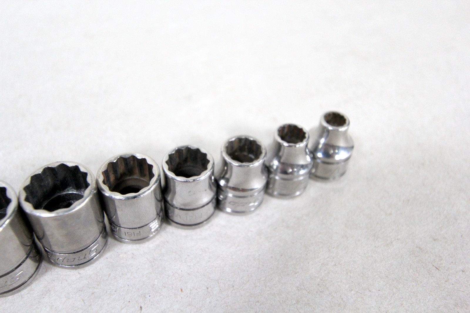 Snap-on F081 – F281 3/8″ Drive 12 Point 11 Piece SAE Chrome Set SEE DESC