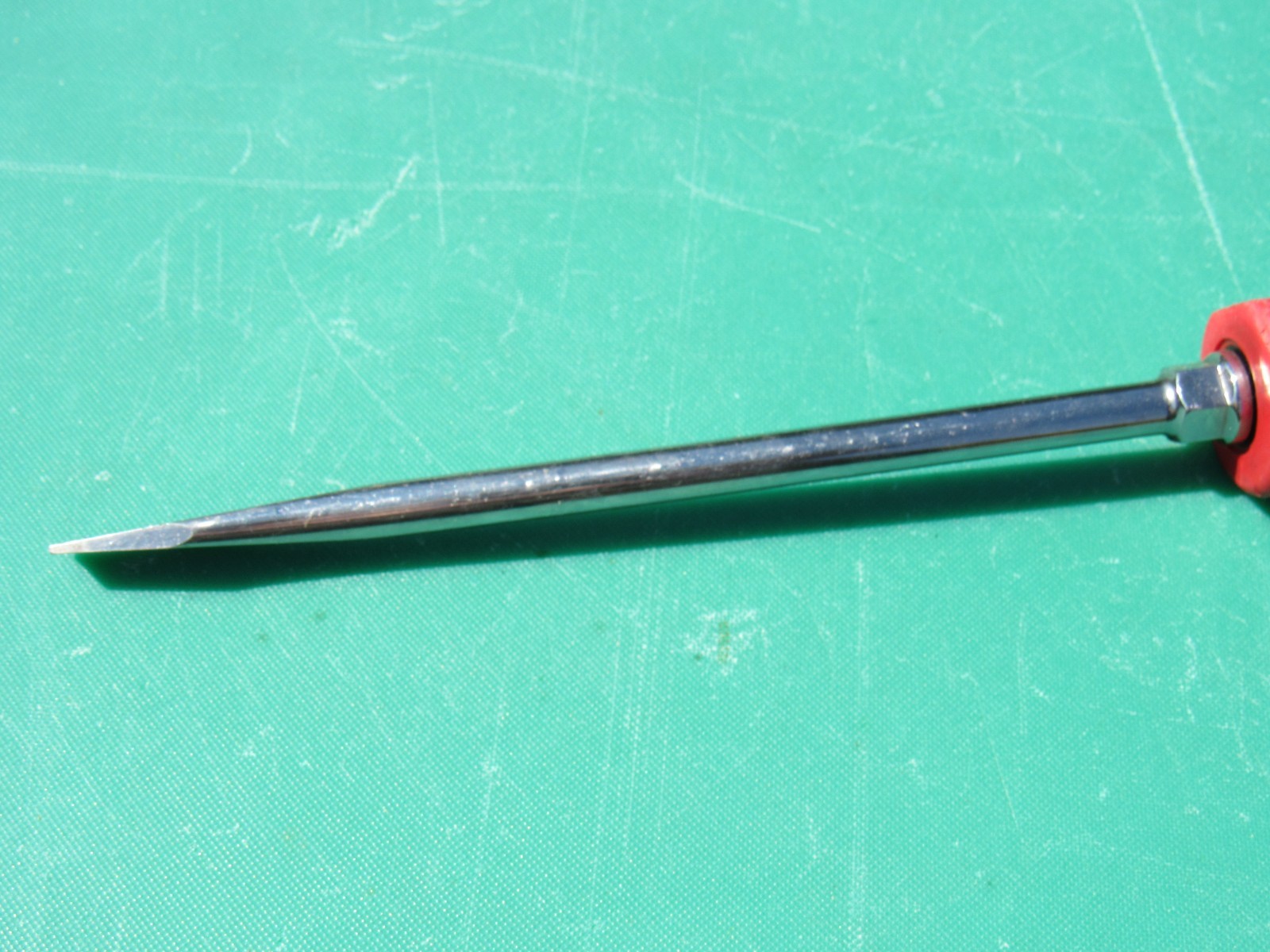 SNAP ON SGD8BR SGD8B RED BLACK HANDLE STRAIGHT / FLAT TIP / SLOTTED SCREWDRIVER