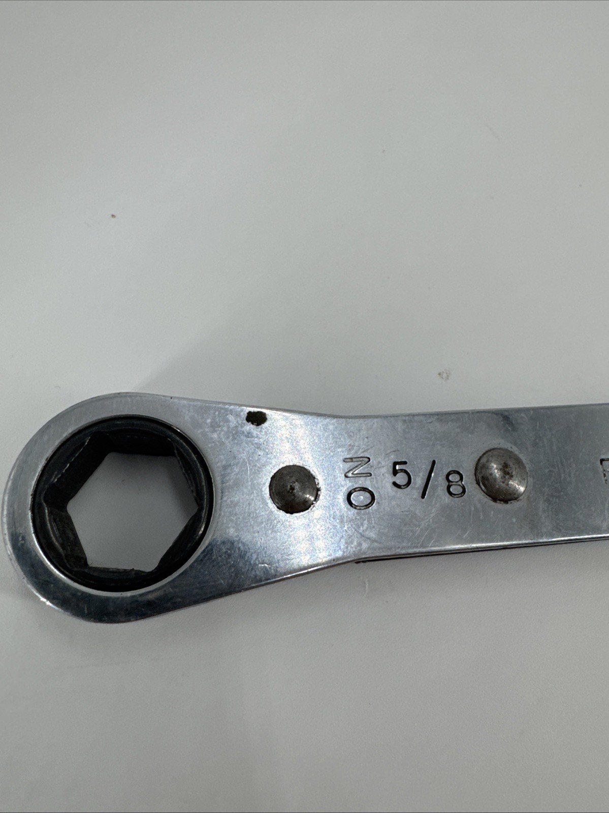 Snap On R2022S 5/8″ X 11/16″ 6 Point Ratcheting Box End Wrench USA Standard SAE