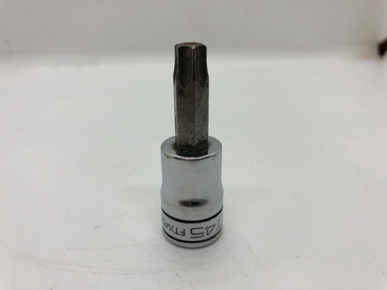 Snap-on Tools 3/8″ Drive T45 Standard Torx Bit Chrome Socket FTX45E